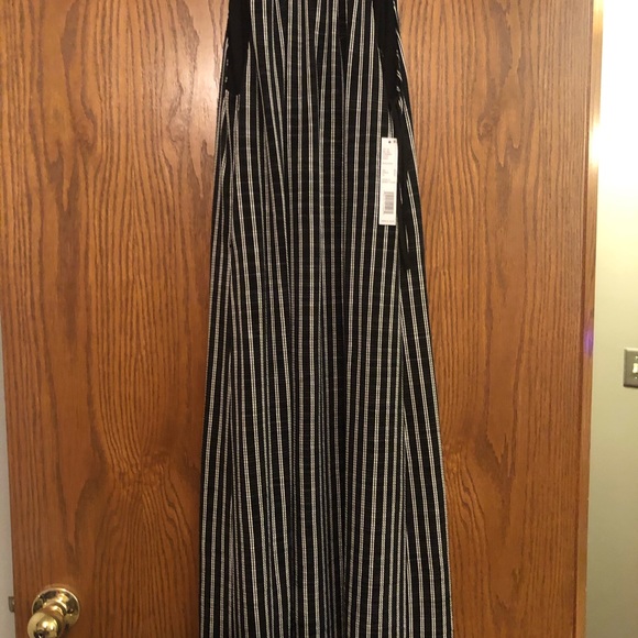 Dress - Picture 6 of 6